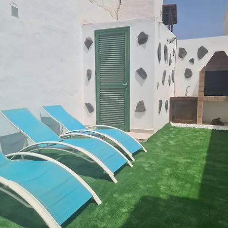 Laina Apartman Tías